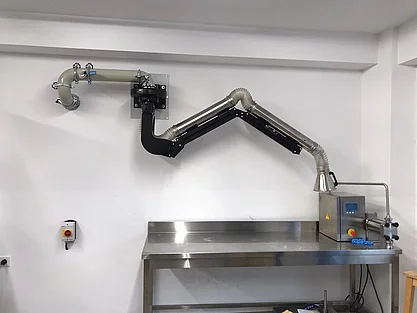 AIR GRIND Absaugtisch mit integriertem Filtersystem AIR GRIND Absaugtisch mit integriertem Filtersystem