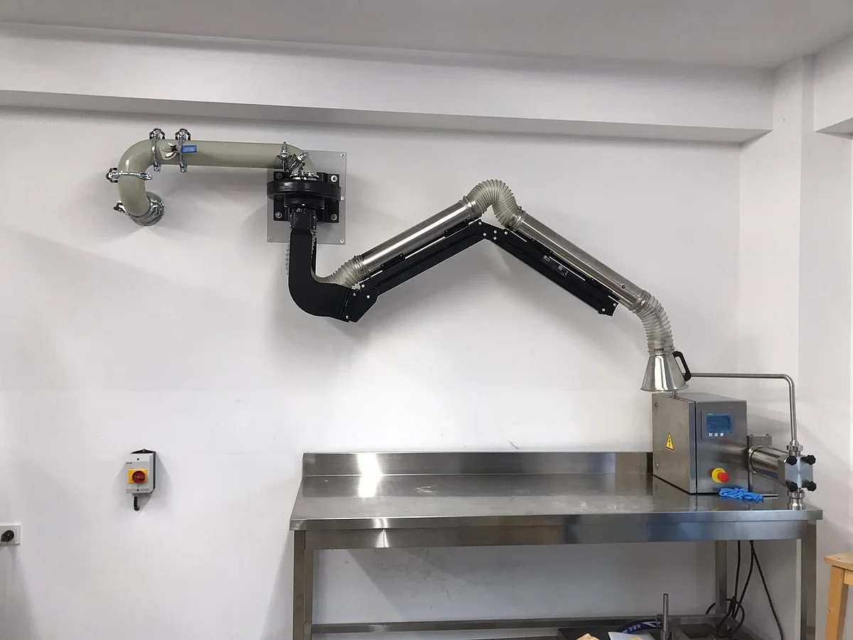 AIR GRIND Absaugtisch mit integriertem Filtersystem